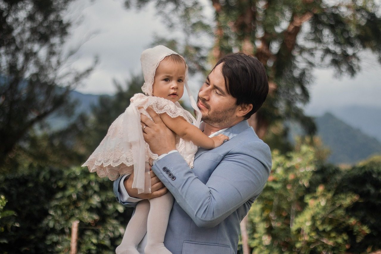 père et fille, baptême, christianisme, famille, portrait, baptême,